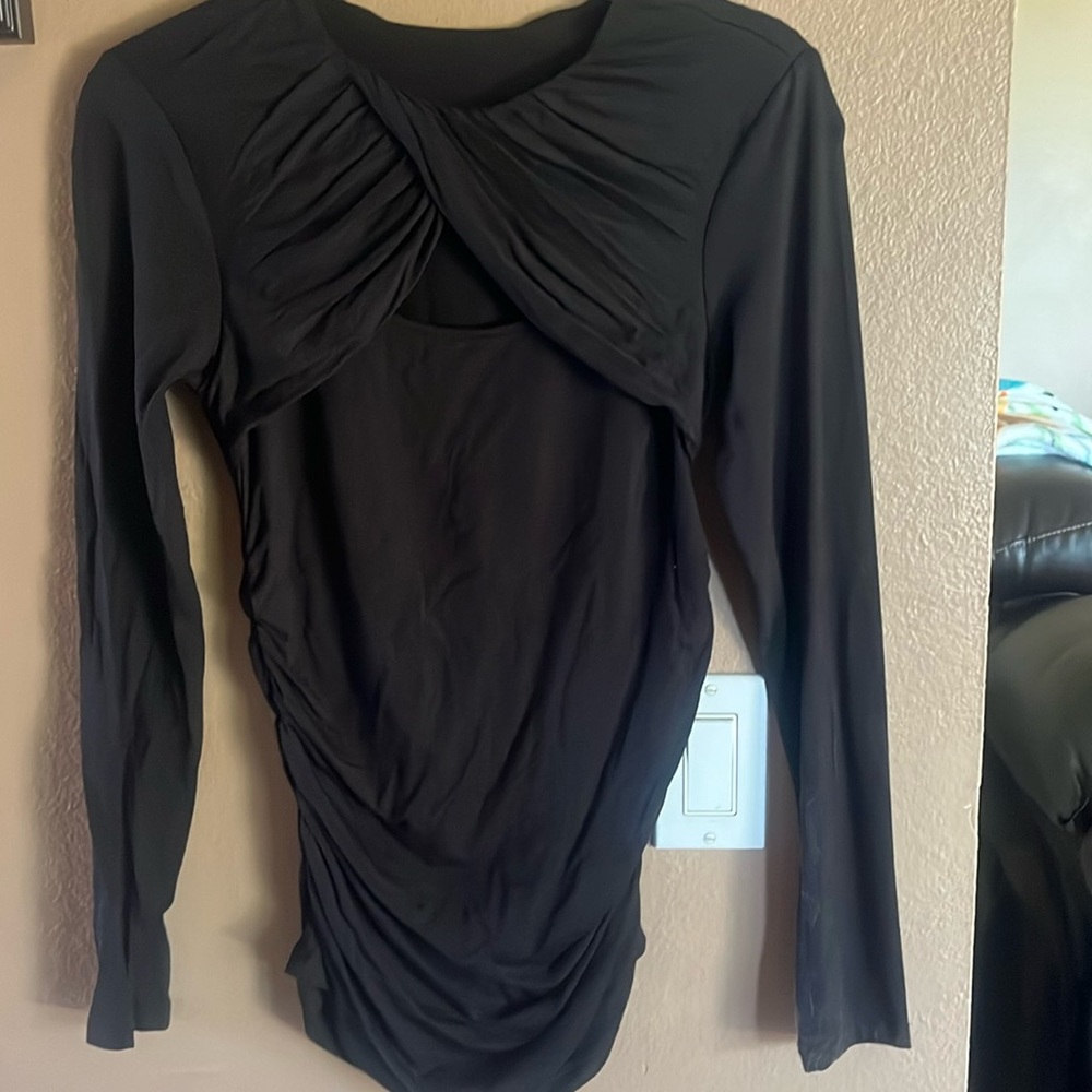 DKNY top